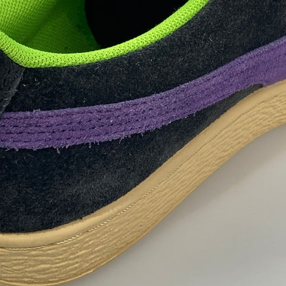 【中古美品】【メンズ/レディース】 PUMA プーマ SANTA CRUZ × PUMA 381905-01 SUEDE BLACK GREEN FLASH 本体のみ（箱なし） 163-251028-WA-04-iwa サイズ：25 カラー：ブラック グリーン パープル 万代Net店