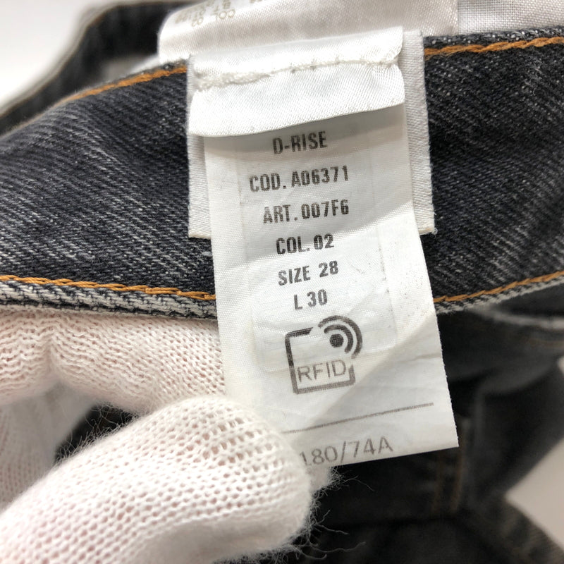 【中古品】【メンズ】 DIESEL ディーゼル D-RISE DENIM PANTS デニムパンツ Gパン ジーンズ ダメージ加工 ボトムス 古着 152-261022-rs-06-fur サイズ：28 カラー：ブラックインディゴ 万代Net店