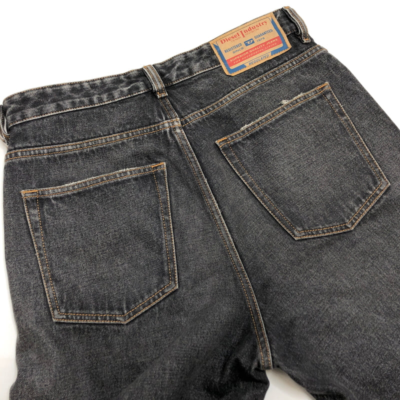 【中古品】【メンズ】 DIESEL ディーゼル D-RISE DENIM PANTS デニムパンツ Gパン ジーンズ ダメージ加工 ボトムス 古着 152-261022-rs-06-fur サイズ：28 カラー：ブラックインディゴ 万代Net店