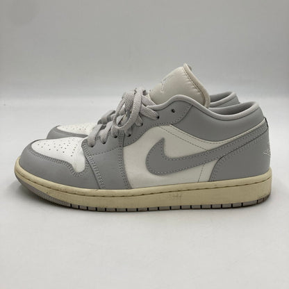 【中古品】【レディース】 NIKE ナイキ 箱無し DC0774-103 WOMEN’S AIR JORDAN １ LOW 靴 スニーカー 160-250616-NS-23-iwa サイズ：26.5cm カラー：ホワイト グレー 万代Net店