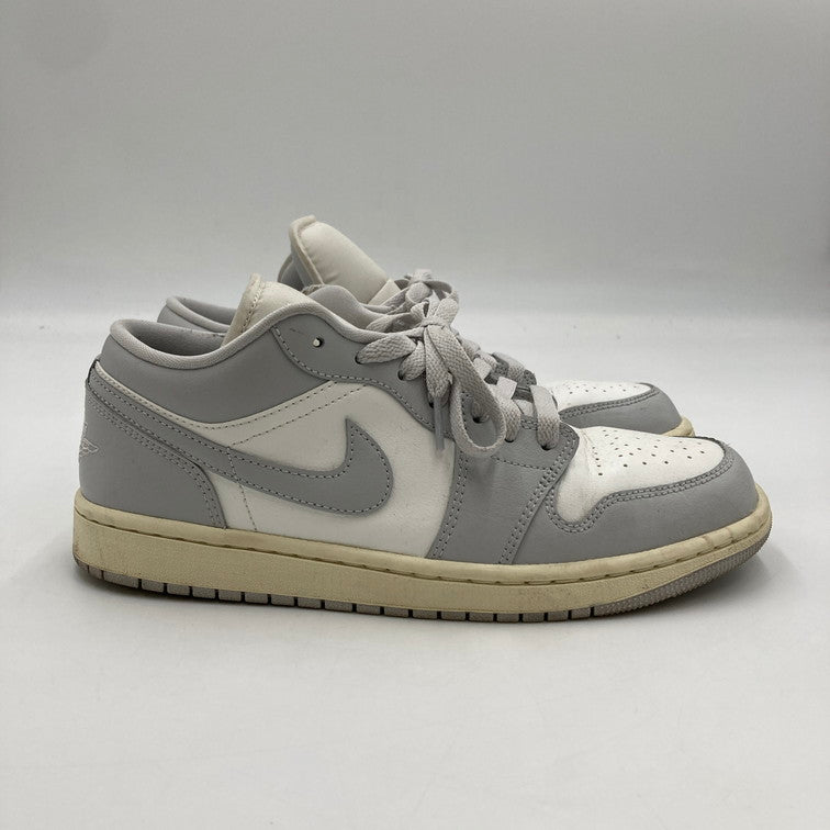 【中古品】【レディース】 NIKE ナイキ 箱無し DC0774-103 WOMEN’S AIR JORDAN １ LOW 靴 スニーカー 160-250616-NS-23-iwa サイズ：26.5cm カラー：ホワイト グレー 万代Net店