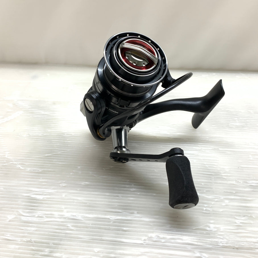 【現状渡し品】 アブガルシア ロキサーニ 2000SH 134-260424-MS-02-min 万代Net店