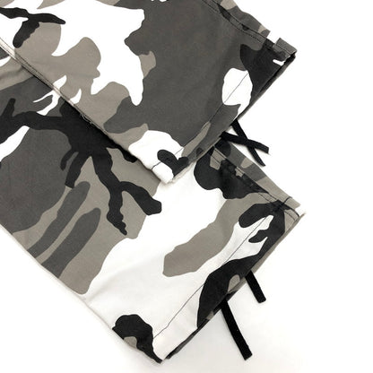 【中古品】【メンズ】 ROTHCO ロスコ CAMO CARGO PANTS カーゴパンツ カモフラージュ 迷彩 パンツ ボトムス 158-260513-rs-08-fur サイズ：LARGE REGULAR カラー：カモフラージュ(ブラック系) 万代Net店