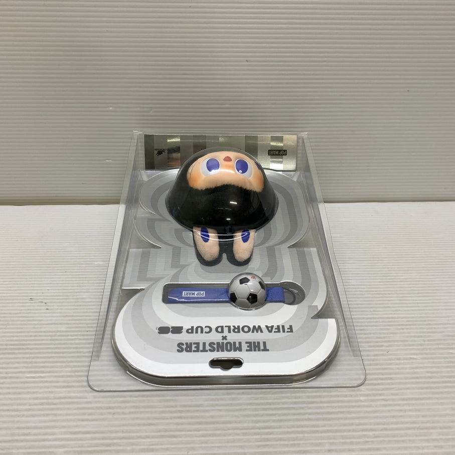 【中古品】 POP MART THE MONSTERS × FIFA ぬいぐるみペンダント ポップマート 039-261016-YT-07-min 万代Net店