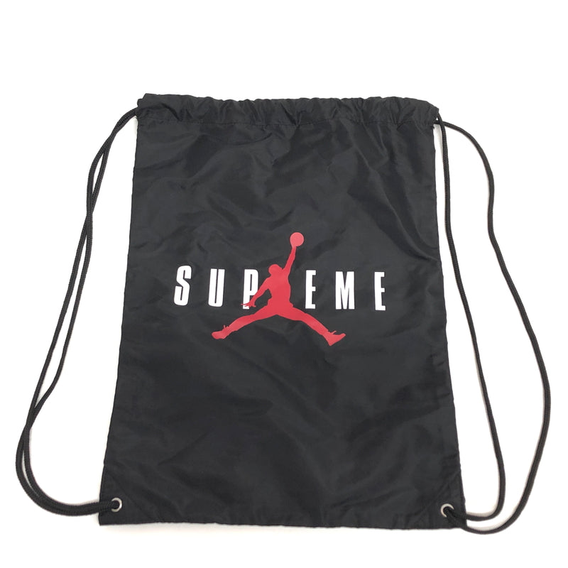 【中古品】【メンズ/レディース】 SUPREME × JORDAN シュプリーム ジョーダン 24FW DRAWSTRING BAGPACK ドローストリングバッグ ナップサック リュック バッグ 鞄 149-261026-rs-02-fur カラー：ブラック 万代Net店