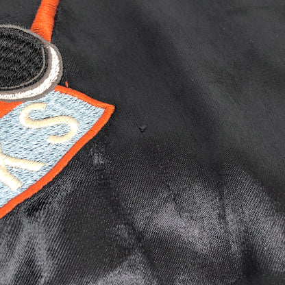 【中古品】【メンズ】 VANSON × LOONEY TUNES バンソン REVERSIBLE SOUVENIR JACKET LTV-2504 リバーシブル スーベニアジャケット スカジャン アウター 145-260731-rs-09-fur サイズ：M カラー：ブラック/アイボリー×ネイビー/ピンク 万代Net店