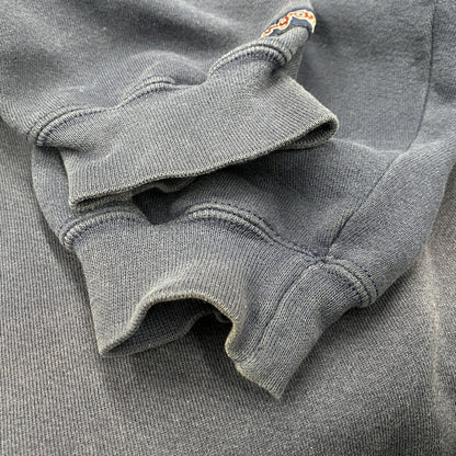 【現状渡し品】【メンズ】 JANSPORT ジャンスポーツ PITTSBURCH PATCH SWEAT ピッツバーグ パッチ スウェット トップス 146-260326-kh-21-izu サイズ：XL カラー：ネイビー 万代Net店