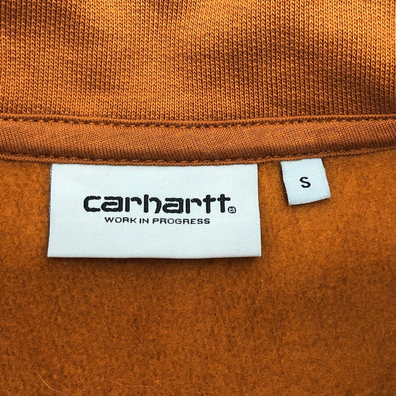 【現状渡し品】【メンズ】 Carhartt カーハート Half Zip American Script Sweat ハーフジップ スウェット 長袖 トップス 142-260219-rs-02-fur サイズ：S カラー：ブラウン 万代Net店
