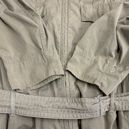 【中古品】【メンズ】 USAAF アメリカ陸軍航空軍 DEBWAY HATS, INC. デブウェイ ハッツ CONMAR ZIP TYPE AN-S-31 SUIT-SUMMER FLYING コンマージップ つなぎ 157-261001-kh-13-izu サイズ：42 カラー：カーキ 万代Net店