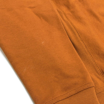 【現状渡し品】【メンズ】 Carhartt カーハート Half Zip American Script Sweat ハーフジップ スウェット 長袖 トップス 142-260219-rs-02-fur サイズ：S カラー：ブラウン 万代Net店