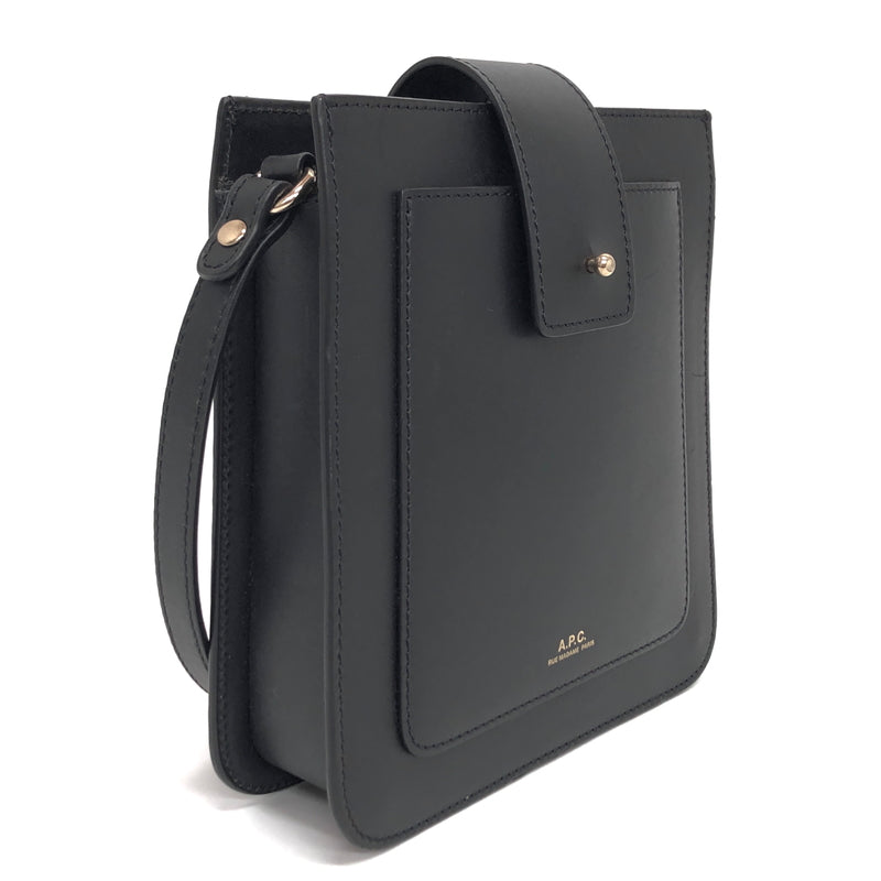 【中古品】【レディース】 A.P.C. アーペーセー ALBANE アルバン ネックポーチ ポシェット ショルダーバッグ 鞄 188-261026-rs-07-fur カラー：ブラック 万代Net店