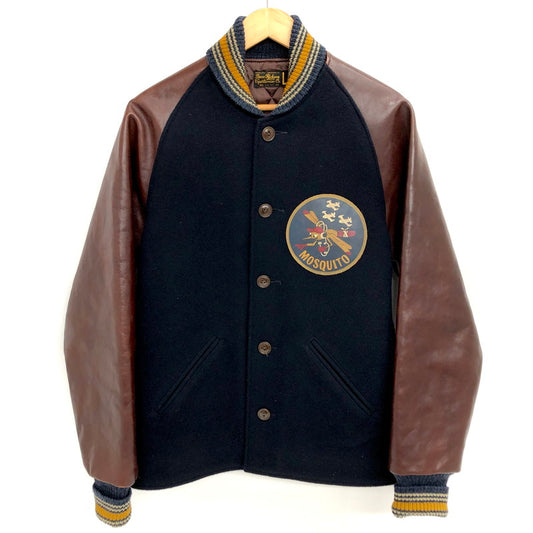 【現状渡し品】【メンズ】 Buzz Rickson's バズリクソンズ MEMORIAL JACKET BR13051 メモリアルジャケット モスキート スタジャン 東洋エンタープライズアメカジ系 アウター 145-251209-rs-04-fur サイズ：L カラー：ブラウン/ネイビー系 万代Net店