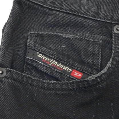【中古品】【メンズ】 DIESEL ディーゼル D-WILLOH SHORT PANTS ショート デニムパンツ ショーツ ハーフパンツ ボトムス 152-260805-rs-05-fur サイズ：W30 カラー：ブラックデニム 万代Net店
