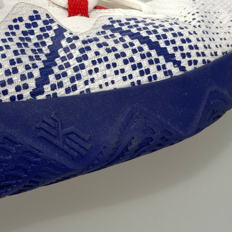 【中古品】【メンズ】 NIKE ナイキ AJ1935-146 KYRIE FLYTRAP EP スニーカー 本体のみ（箱なし） 160-251216-WA-09-iwa サイズ：28cm カラー：ホワイト系 レッド ブルー 万代Net店