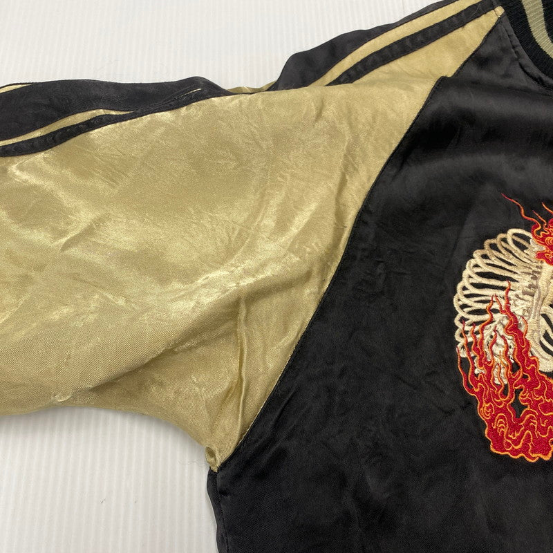 【中古品】【メンズ】 花旅楽団 桜ガシャ髑髏 × 月ガシャ髑髏 REVERSIBLE SOUVENIR JACKET リバーシブル 記念 ジャケット スカジャン アウター 145-250329-mm-6-izu サイズ：XL カラー：ブラック系/ブラウン系 万代Net店
