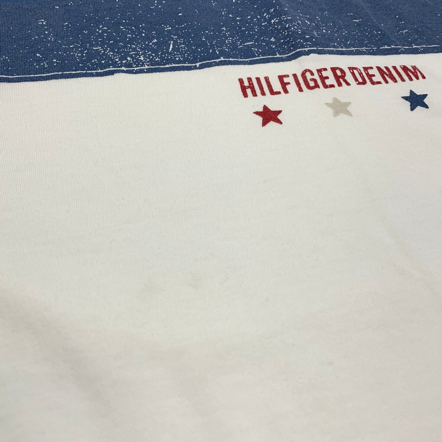 【中古品】【メンズ】 TOMMY HILFIGER トミーヒルフィガー S/S Tee 半袖 プリント Tシャツ 147-260326-ea-03-fur サイズ：S カラー：ホワイト 万代Net店
