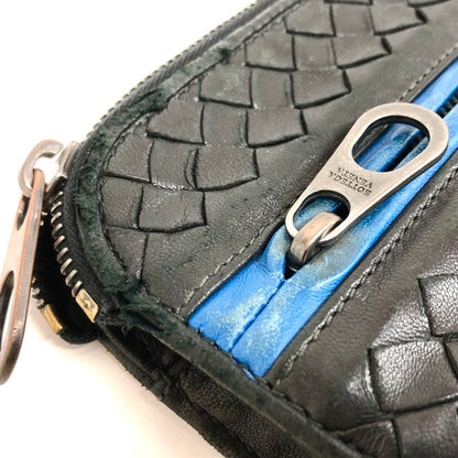 【現状渡し品】【メンズ/レディース】 BOTTEGAVENETA ボッテガヴェネタ CLUTCH BAG イントレチャート クラッチバッグ セカンドバッグ マルチケース レザー 鞄 180-241010-rs-03-fur カラー：ブラック/ブルー 万代Net店