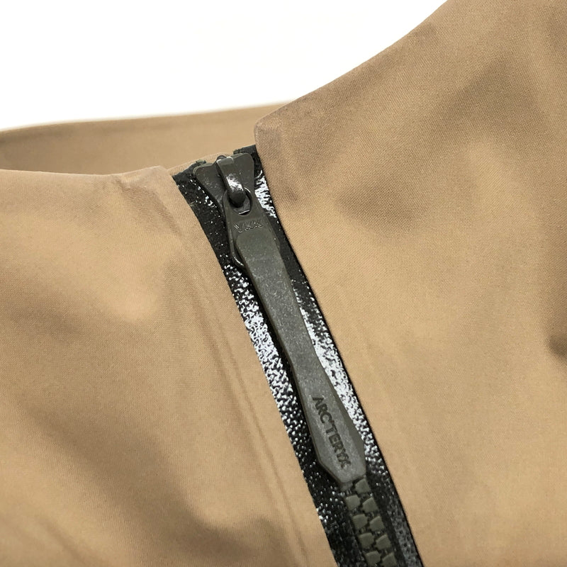 【中古品】【メンズ】 ARC'TERYX アークテリクス BETA JACKET X000007726 ベータジャケット マウンテンパーカー アウター 144-260813-rs-06-fur サイズ：L カラー：カーキ/ベージュ 万代Net店