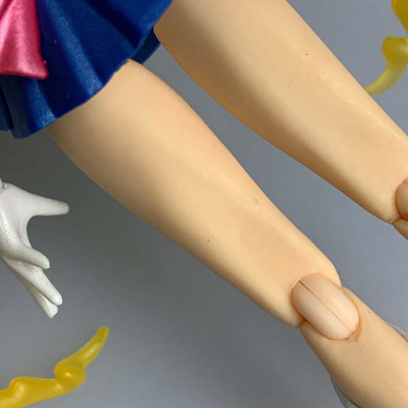 【現状渡し品】 S.H.Figuarts 美少女戦士 セーラームーン 初回封入特典 表情パーツ2種つき 20th フィギュア 040-260604-hu-04-min 万代Net店