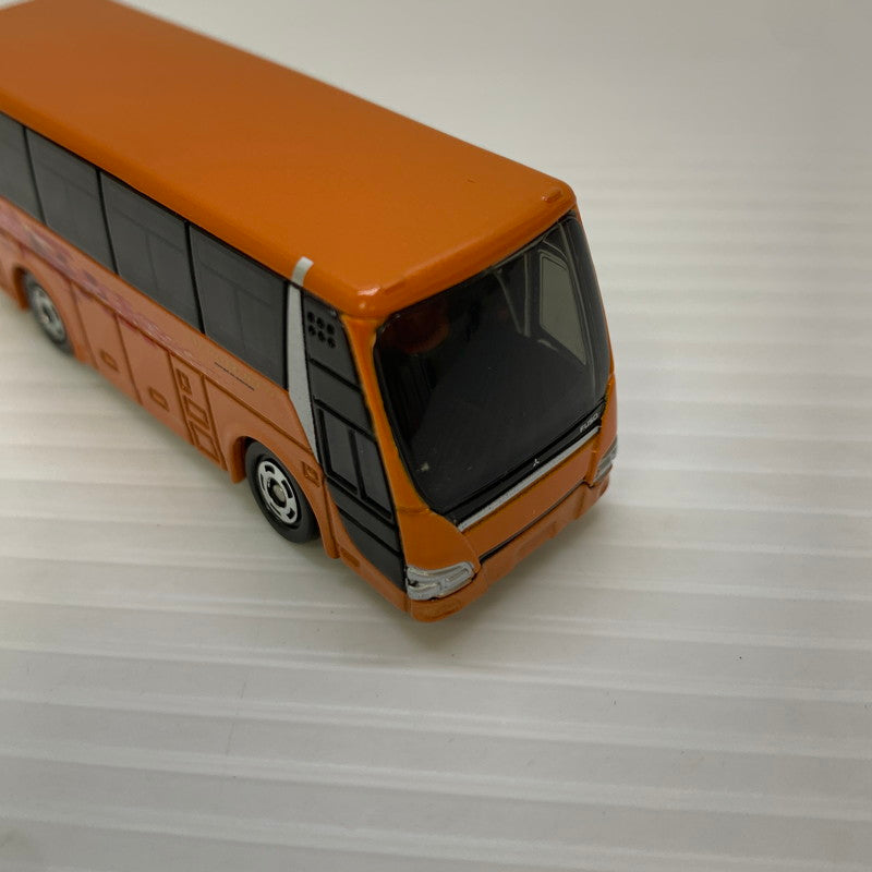 【中古品】 タカラトミー トミカ 三菱ふそう エアロクィーン 1/156 ミニカー 長期保管品 062-251212-AS-8-min 万代Net店