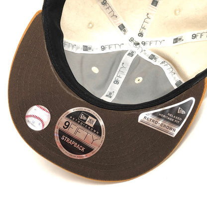 【現状渡し品】【メンズ/レディース】 NEW ERA ニューエラ RC 9FIFTY ニューヨーク・ヤンキース オフホワイト マスタードスウェードバイザー キャップ 帽子 アクセサリー 185-260305-rs-05-fur サイズ：F カラー：オフホワイト系/マスタード 万代Net店