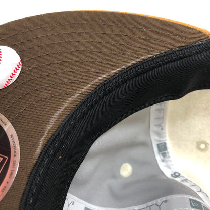 【現状渡し品】【メンズ/レディース】 NEW ERA ニューエラ RC 9FIFTY ニューヨーク・ヤンキース オフホワイト マスタードスウェードバイザー キャップ 帽子 アクセサリー 185-260305-rs-05-fur サイズ：F カラー：オフホワイト系/マスタード 万代Net店