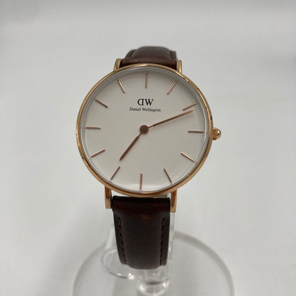 【現状渡し品】【メンズ/レディース】 Daniel Wellington ダニエルウェリントン 腕時計 32mm 革ベルト アナログ時計 197-251219-SY-08-iwa カラー：ホワイト/ゴールド/ブラウン系 万代Net店