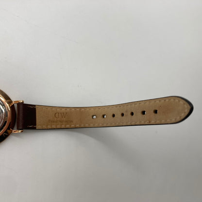 【現状渡し品】【メンズ/レディース】 Daniel Wellington ダニエルウェリントン 腕時計 32mm 革ベルト アナログ時計 197-251219-SY-08-iwa カラー：ホワイト/ゴールド/ブラウン系 万代Net店