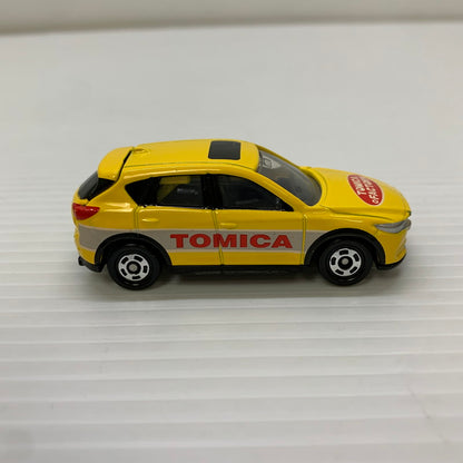 【現状渡し品】 タカラトミー トミカ 組み立て工場 マツダ CX-5 ミニカー 062-251216-AS-10-min 万代Net店