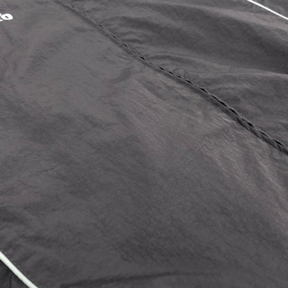 【中古品】【メンズ/レディース】 UMBRO × HOTTER THAN HELL アンブロ HTH NYLON BLOUSON HT1230 トラックジャケット アウター 142-260605-rs-01-fur サイズ：F カラー：グレー 万代Net店