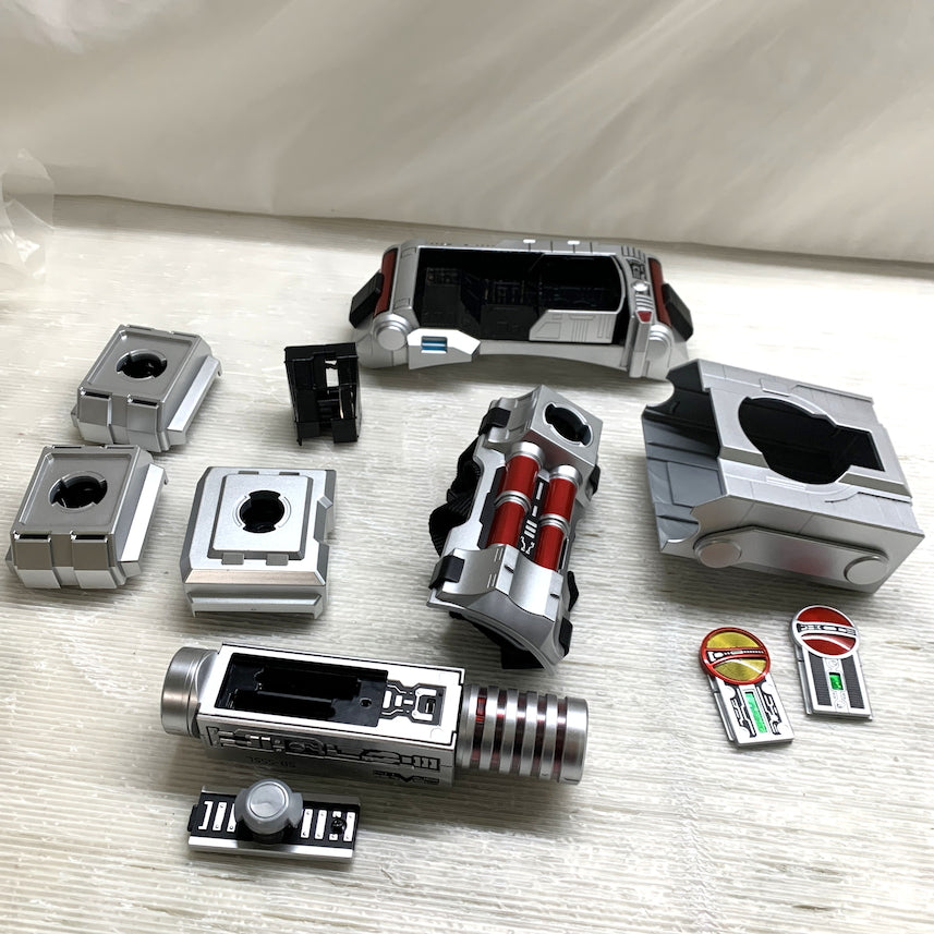 【現状渡し品】 CSM ファイズギア＆ファイズアクセルver.2 042-261009-MS-01-min 万代Net店