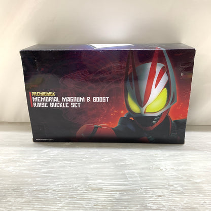 【中古美品】 仮面ライダーギーツ PREMIUM DXメモリアルマグナム＆ブーストレイズバックル 042-261009-MS-06-min 万代Net店