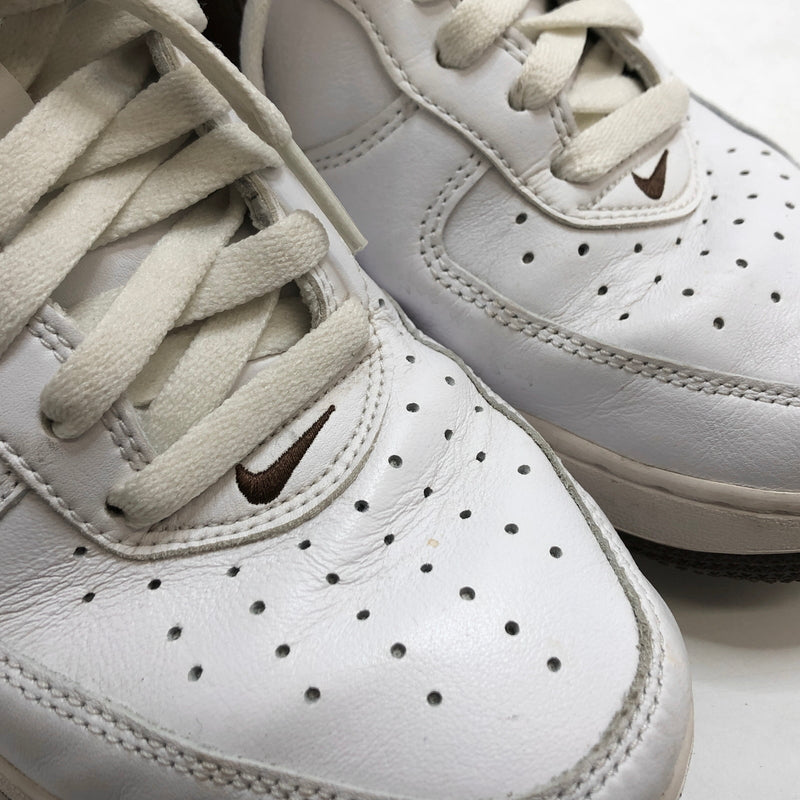 【現状渡し品】【メンズ】 NIKE ナイキ AIR FORCE 1 LOW RETRO COLOR OF THE MONTH WHITE CHOCOLAT DM0576-100 エアフォース スニーカー シューズ 靴 160-260609-rs-03-fur サイズ：27.0cm US9 カラー：ホワイト/チョコレート 万代Net店