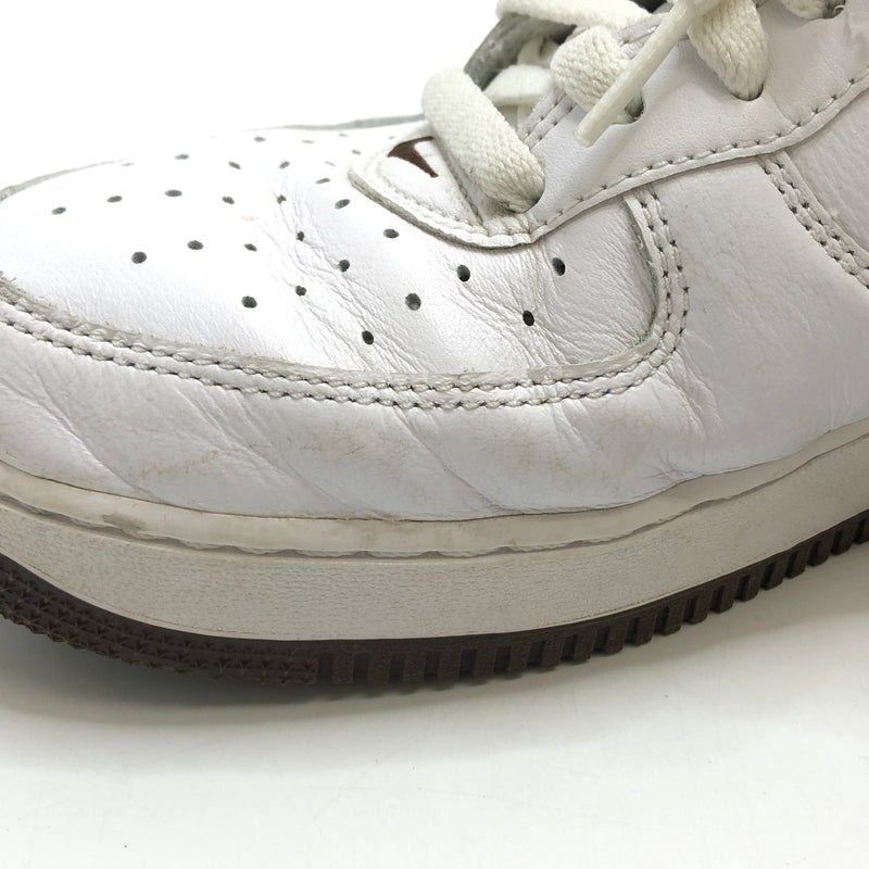 【現状渡し品】【メンズ】 NIKE ナイキ AIR FORCE 1 LOW RETRO COLOR OF THE MONTH WHITE CHOCOLAT DM0576-100 エアフォース スニーカー シューズ 靴 160-260609-rs-03-fur サイズ：27.0cm US9 カラー：ホワイト/チョコレート 万代Net店