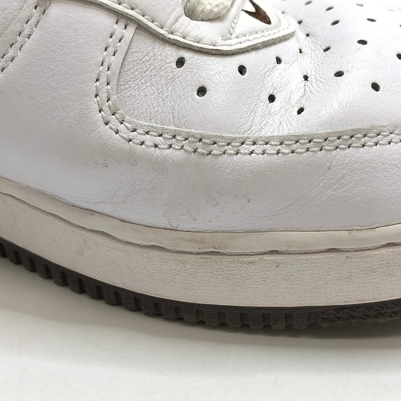 【現状渡し品】【メンズ】 NIKE ナイキ AIR FORCE 1 LOW RETRO COLOR OF THE MONTH WHITE CHOCOLAT DM0576-100 エアフォース スニーカー シューズ 靴 160-260609-rs-03-fur サイズ：27.0cm US9 カラー：ホワイト/チョコレート 万代Net店