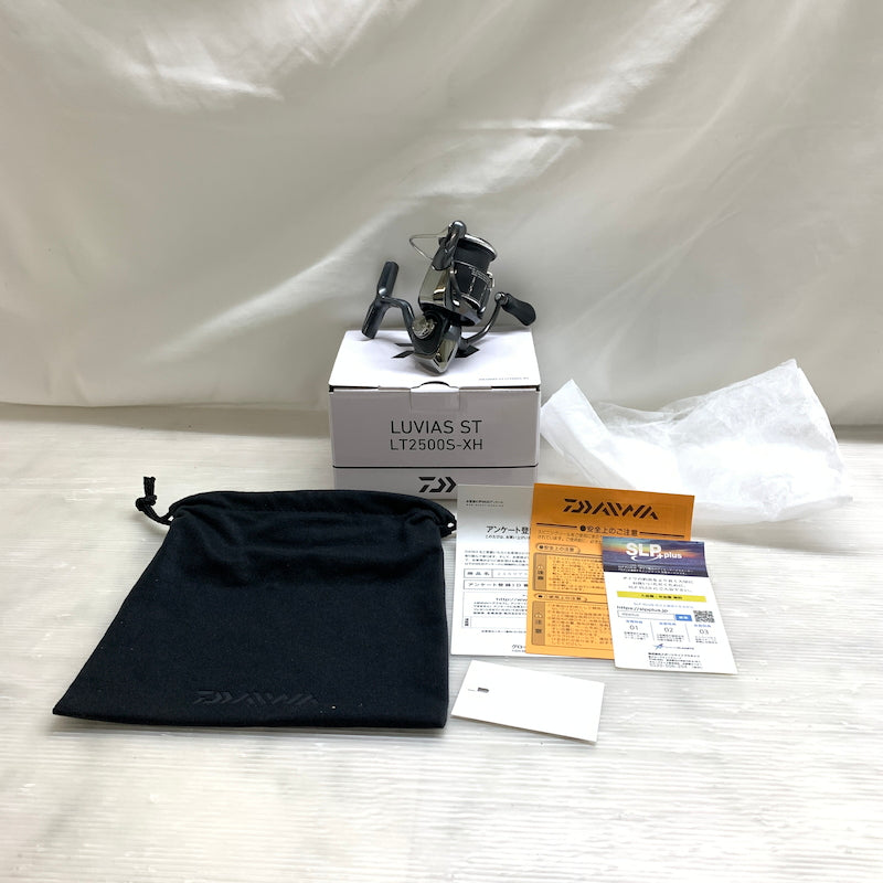 【現状渡し品】 DAIWA ダイワ 24 LUVIAS ルビアス ST LT2500S-XH スピニングリール 134-260515-MS-07-min 万代Net店