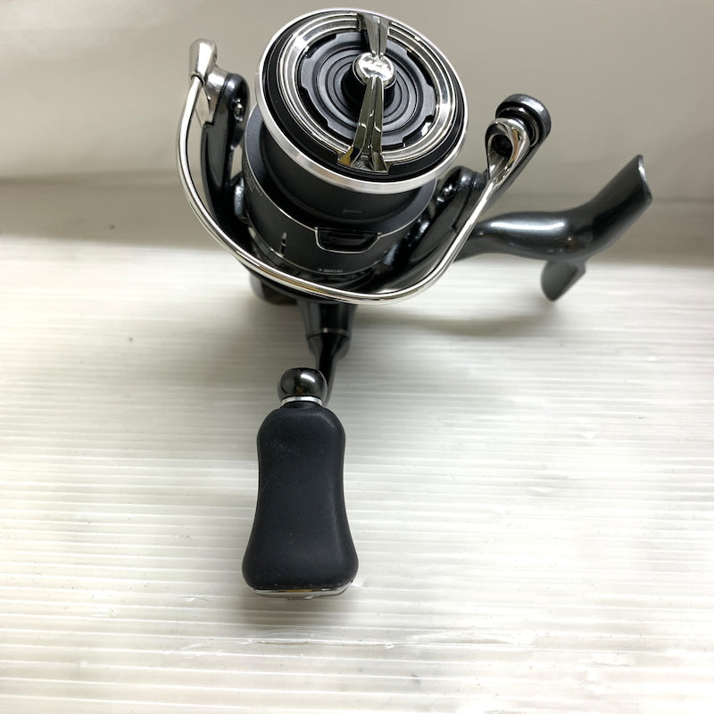 【現状渡し品】 DAIWA ダイワ 24 LUVIAS ルビアス ST LT2500S-XH スピニングリール 134-260515-MS-07-min 万代Net店