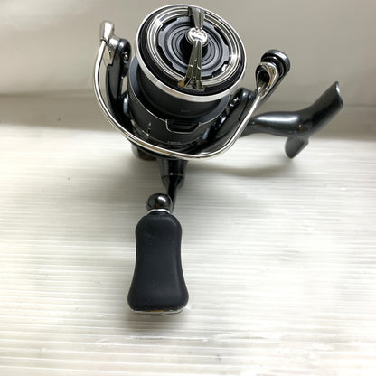 【現状渡し品】 DAIWA ダイワ 24 LUVIAS ルビアス ST LT2500S-XH スピニングリール 134-260515-MS-07-min 万代Net店