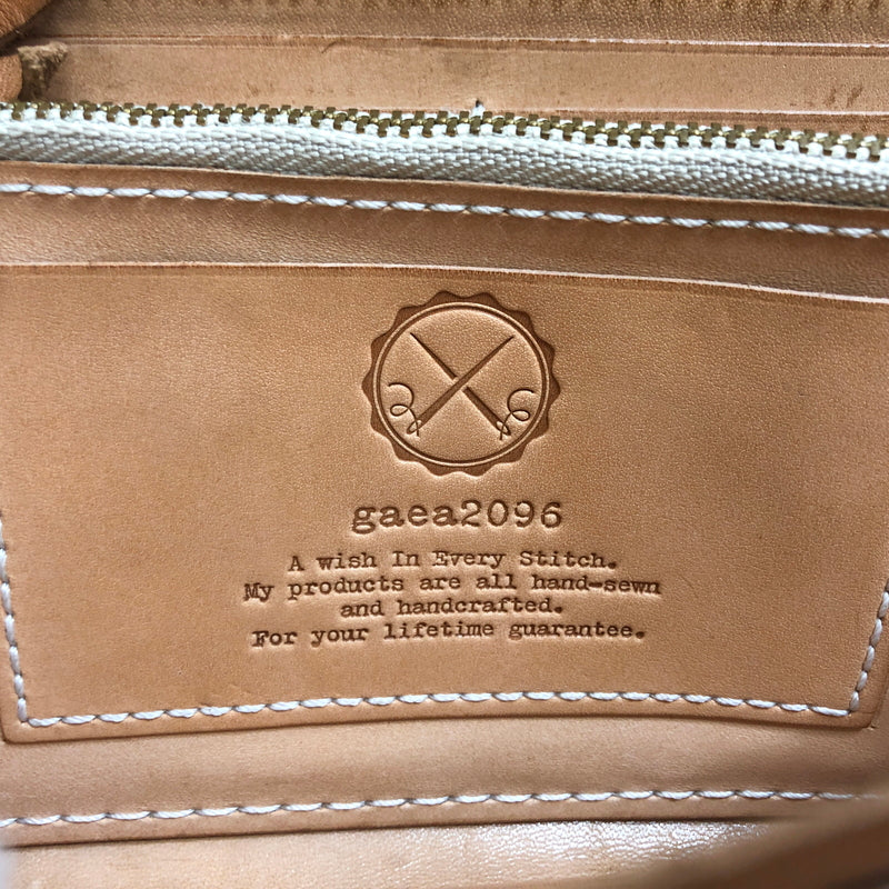 【中古品】【メンズ/レディース】 gaea2096 ガイア2096 LONG WALLET ラウンドファスナー ロングウォレット 栃木レザー ヌメ革 長財布 200-260825-rs-04-fur カラー：キャメル系 万代Net店