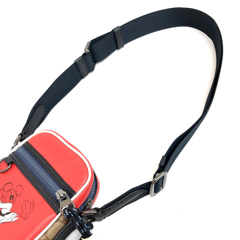 【中古品】【メンズ/レディース】 COACH コーチ × Disney クロスボディ C2021-3331 ショルダーバッグ ミニバッグ シグネチャー レザー カラテ 鞄 180-250703-rs-01-fur カラー：レッド/ブラック/ベージュ系 万代Net店
