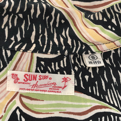【中古品】【メンズ】 SUN SURF サンサーフ BAMBOO PRINT L/S RAYON ALOHA SHIRT SS20970 アロハシャツ ハワイアンシャツ 長袖 トップス レーヨン 総柄 東洋エンタープライズ 145-260612-rs-05-fur サイズ：S カラー：ブラック系 万代Net店