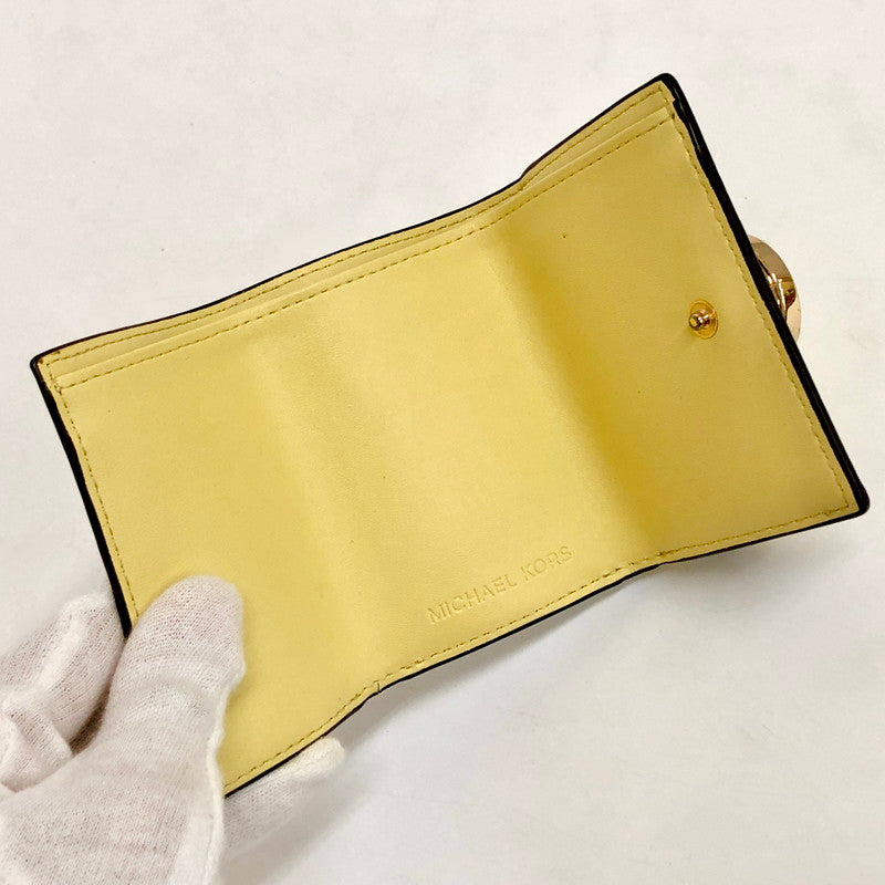 【現状渡し品】【レディース】 Michael Kors マイケルコース 35T0GFTP0B 三つ折り財布 コンパクトウォレット ミニ財布 181-250703-rs-02-fur カラー：レモンイエロー/アイボリー系 万代Net店