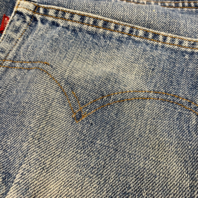 【現状渡し品】【メンズ】 Levi's リーバイス 刻印6 SMALL-E スモール-E 不均等V バックポケット 裾チェーン 黒カン 赤耳 501 DENIM PANTS デニム パンツ ズボン ボトムス 157-250617-ya-05-izu サイズ：34×36 カラー：ライトインディゴ 万代Net店