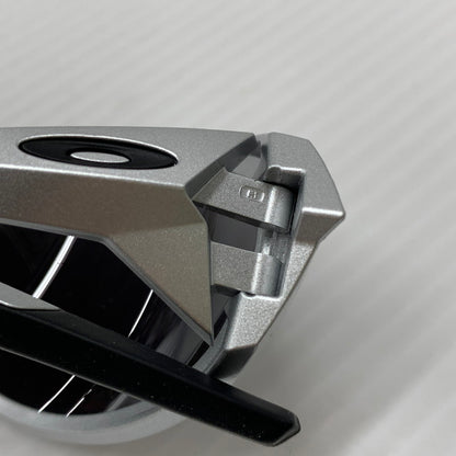 【中古品】【メンズ/レディース】 OAKLEY オークリー OO9438-0558 偏光レンズ EYE JACKET REDUX SUNGLASS アイジャケット レダックス サングラス 203-251217-kh-03-izu サイズ：58□19-137 カラー：シルバー 万代Net店