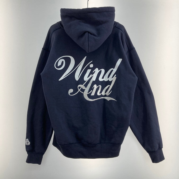 【中古品】【メンズ】 WIND AND SEA 兎珈琲コラボ HOODIE パーカー 147-260311-WA-08-iwa サイズ：M カラー：ネイビー 万代Net店