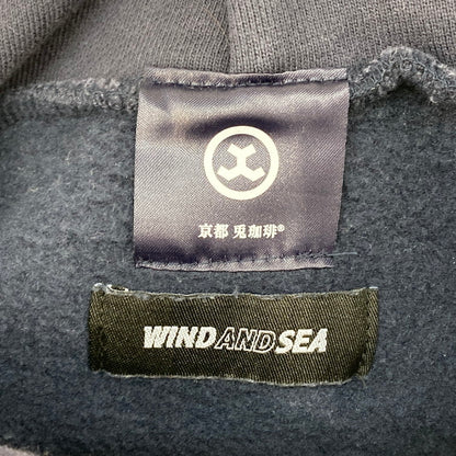 【中古品】【メンズ】 WIND AND SEA 兎珈琲コラボ HOODIE パーカー 147-260311-WA-08-iwa サイズ：M カラー：ネイビー 万代Net店