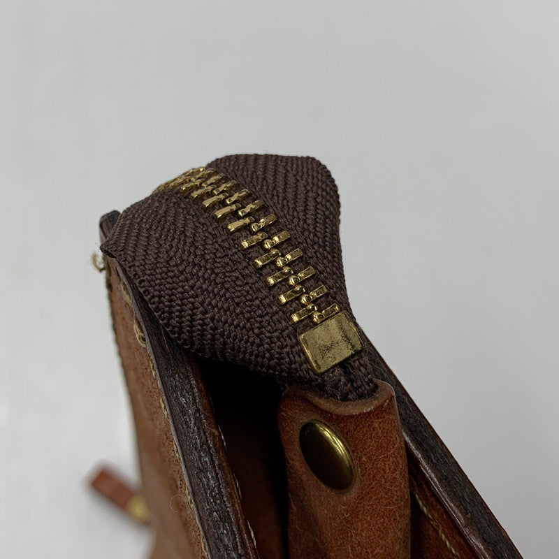 【中古品】【メンズ/レディース】 HERZ ヘルツ ZIP CLUTCH BAG ジップ クラッチ バッグ カバン 鞄 188-251218-kh-04-izu カラー：ブラウン 万代Net店