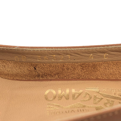 【中古品】【レディース】 FERRAGAMO フェラガモ VARA DB36321 ヴァラ パンプス リボン シューズ 靴 167-260826-rs-08-fur サイズ：4 (約21.5cm相当) カラー：キャメル 万代Net店