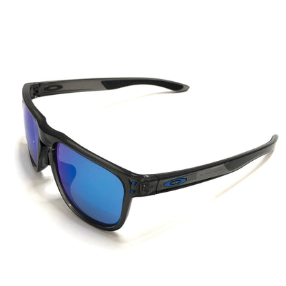 【現状渡し品】【メンズ】 OAKLEY オークリー HOLBROOK R OO9379-0455 ホルブルック サングラス アイウェア 203-260616-rs-04-fur サイズ：55ロ17-140 カラー：グレースモーク/ブルー 万代Net店