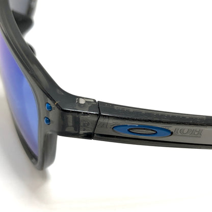 【現状渡し品】【メンズ】 OAKLEY オークリー HOLBROOK R OO9379-0455 ホルブルック サングラス アイウェア 203-260616-rs-04-fur サイズ：55ロ17-140 カラー：グレースモーク/ブルー 万代Net店